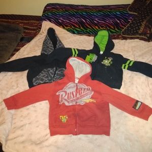 Toddler boy size 3T Hoodies